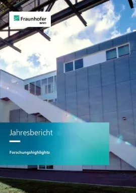 cover-csr-bericht-fraunhofer-institut-zeigt-forschungsgebaeude-bei-blau-weissem-himmel